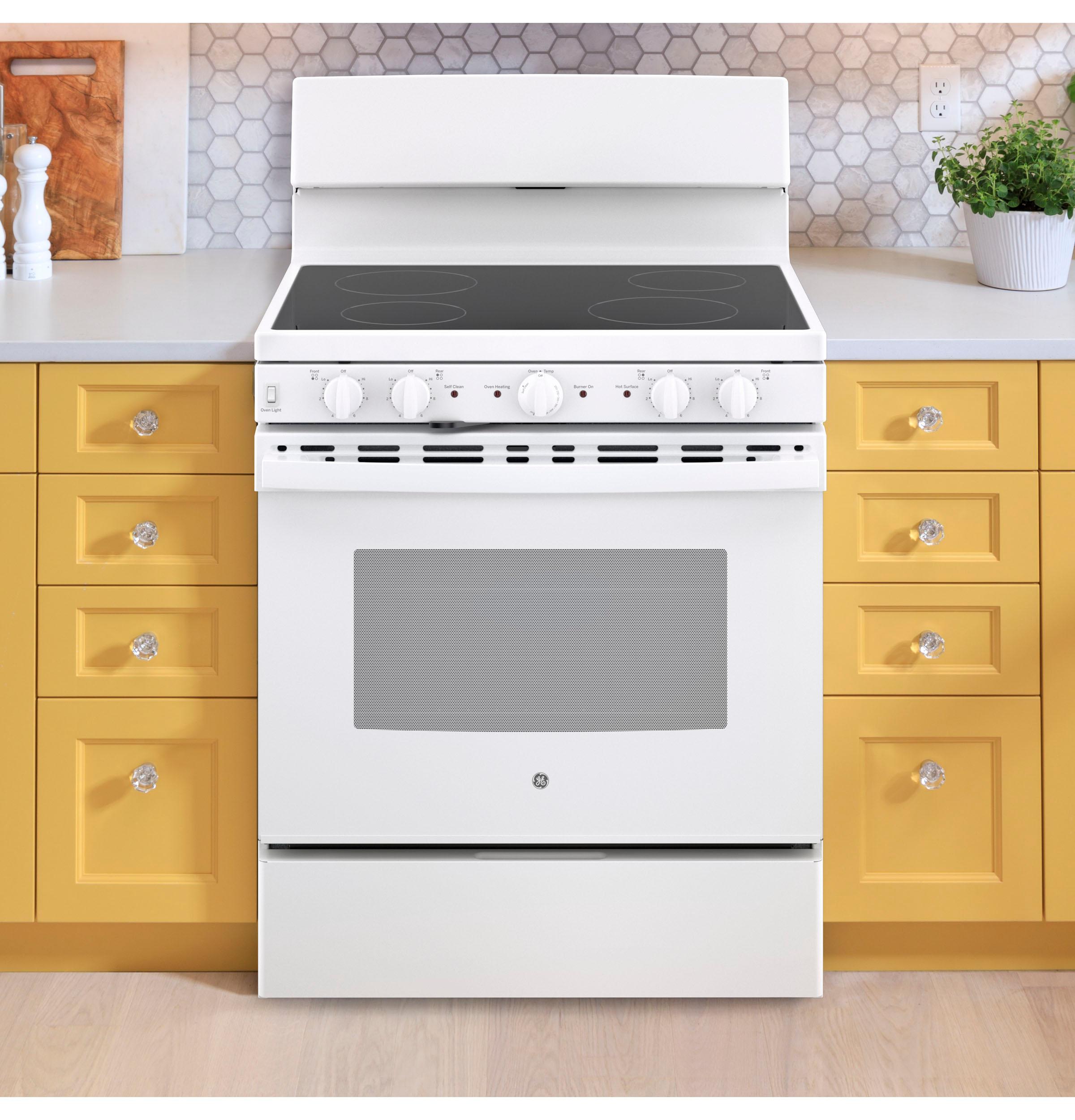 JB480DYWW GE® ENERGY STAR® 30" Free-Standing Electric Radiant Smooth Cooktop Range