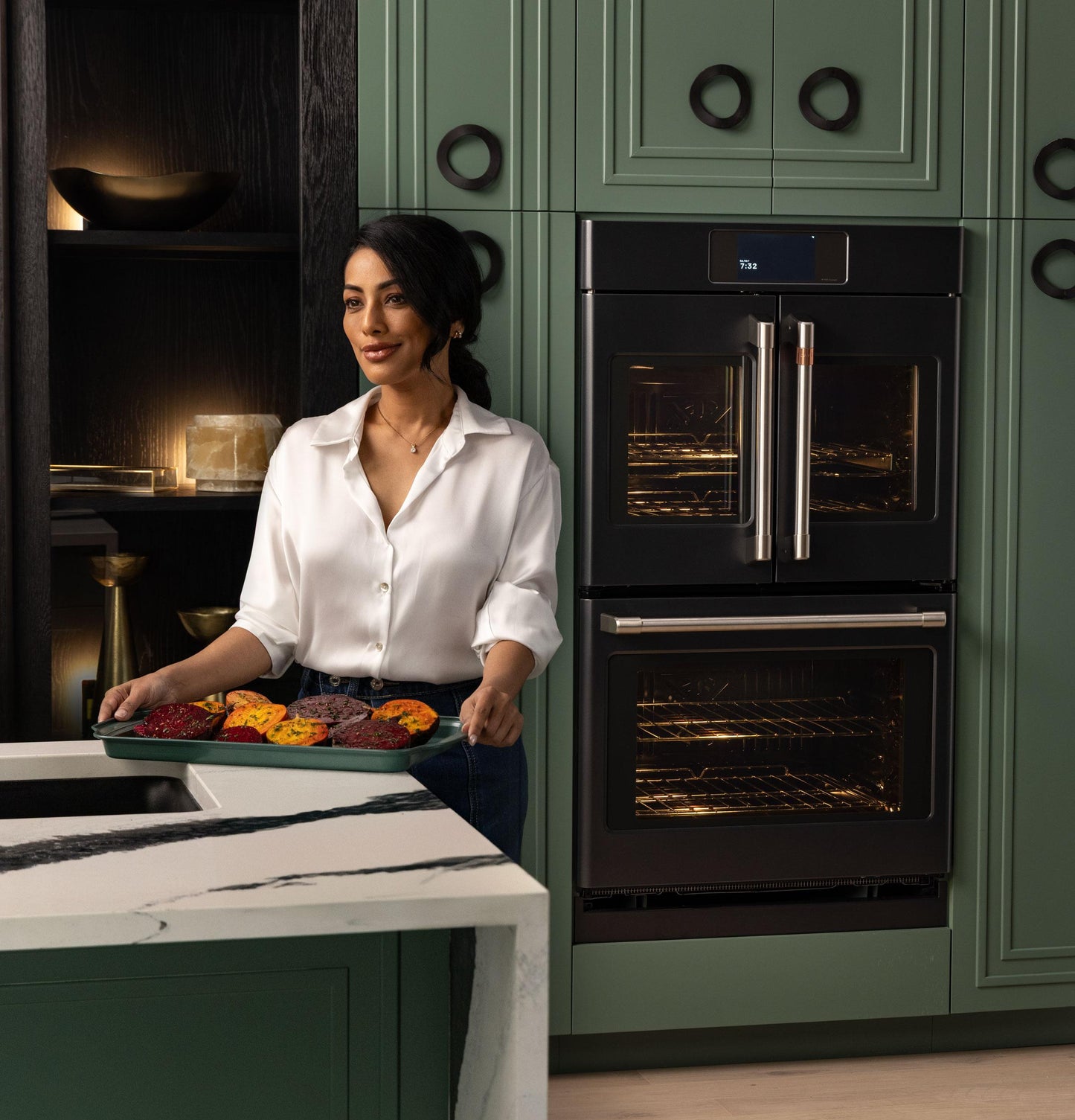 Cafe CTD90FP3ZD1 CAF(EBACK)™ Professional Series 30" Smart Built-In Convection French-Door Double Wall Oven