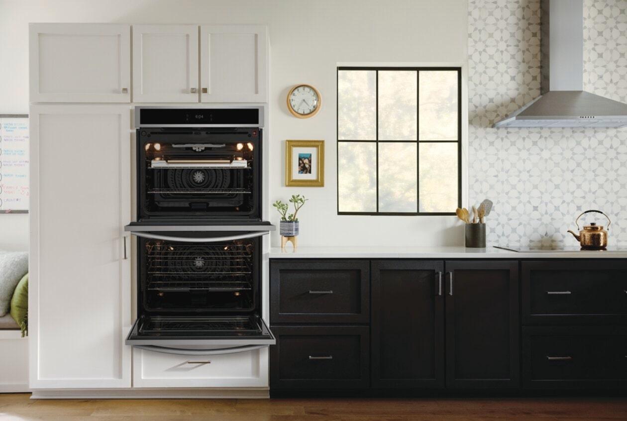Frigidaire GCWD3070AF 30" Double Electric Wall Oven with Stone-Baked Pizza