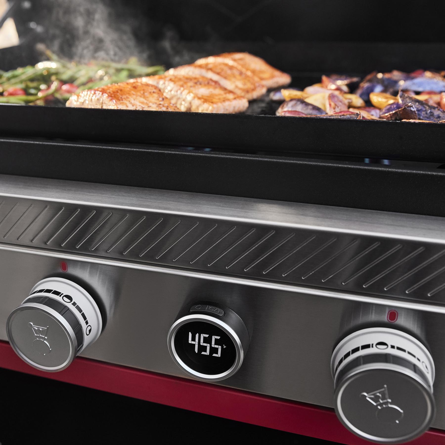 Weber 1500013 Slate® 30" Rust-Resistant Griddle with Extendable Side Table (Liquid Propane) - Black