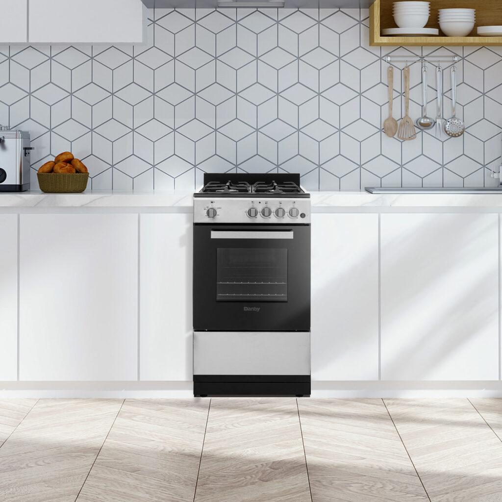 DR20V1BSSGLP Danby 20" Wide Gas Range in Stainless Steel