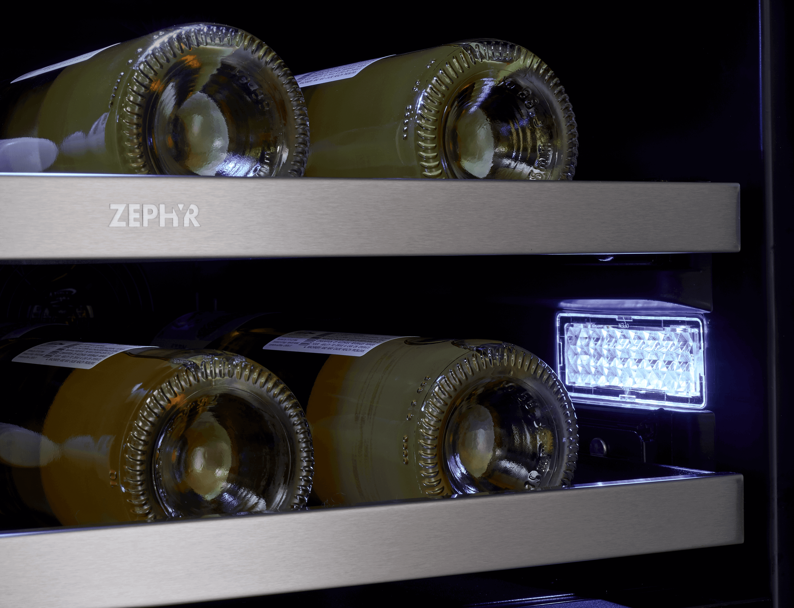 Zephyr PRW24C32CG Presrv Wine Cooler, 24in UC, SS+Gls, Fr Door, 2Z
