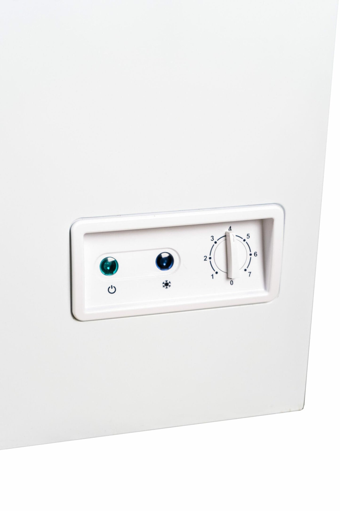 DCF050A5WDB Danby 5.0 cu. ft. Square Model Chest Freezer in White