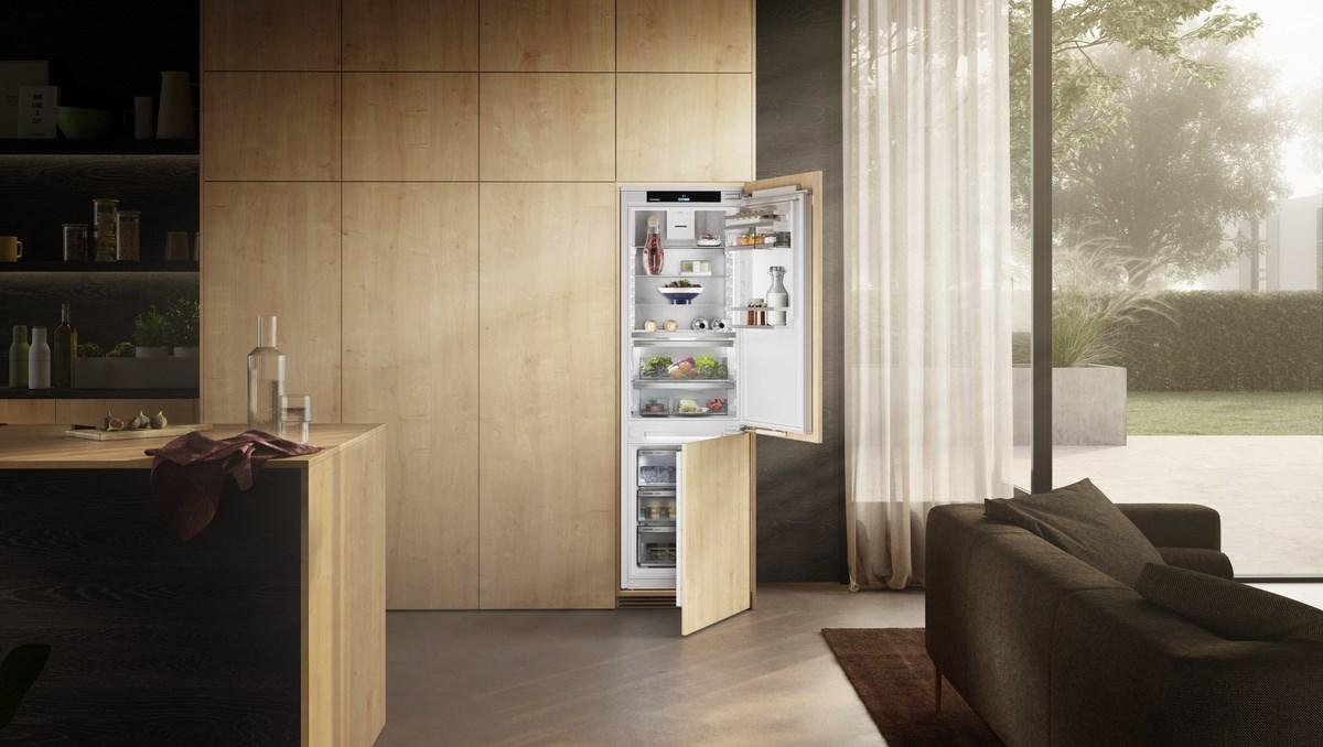 Liebherr ICB5160IM Fully Integrated Bottom Freezer Refrigerator with BioFresh