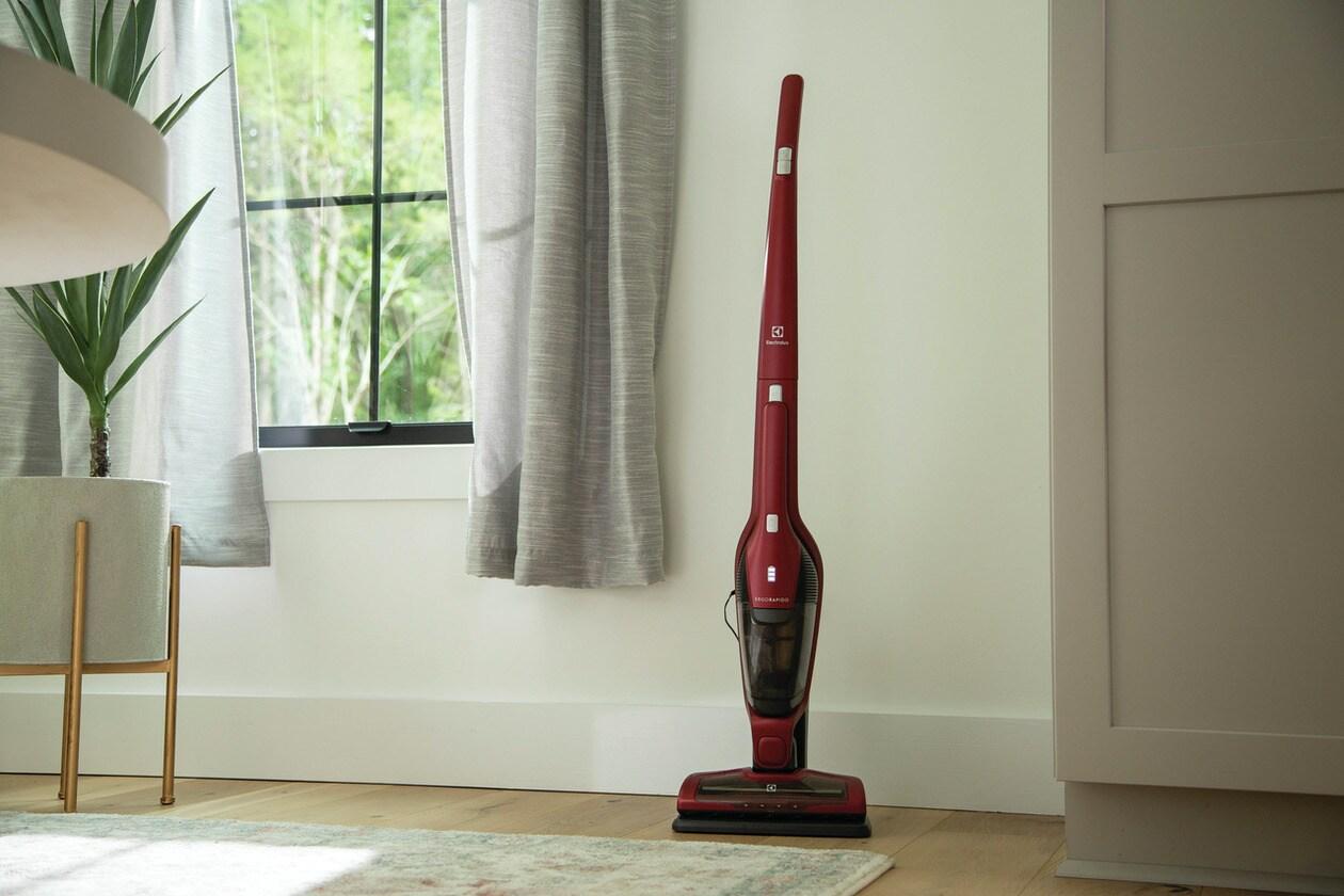 Electrolux EHVS3510AR Ergorapido™ Pet Vacuum