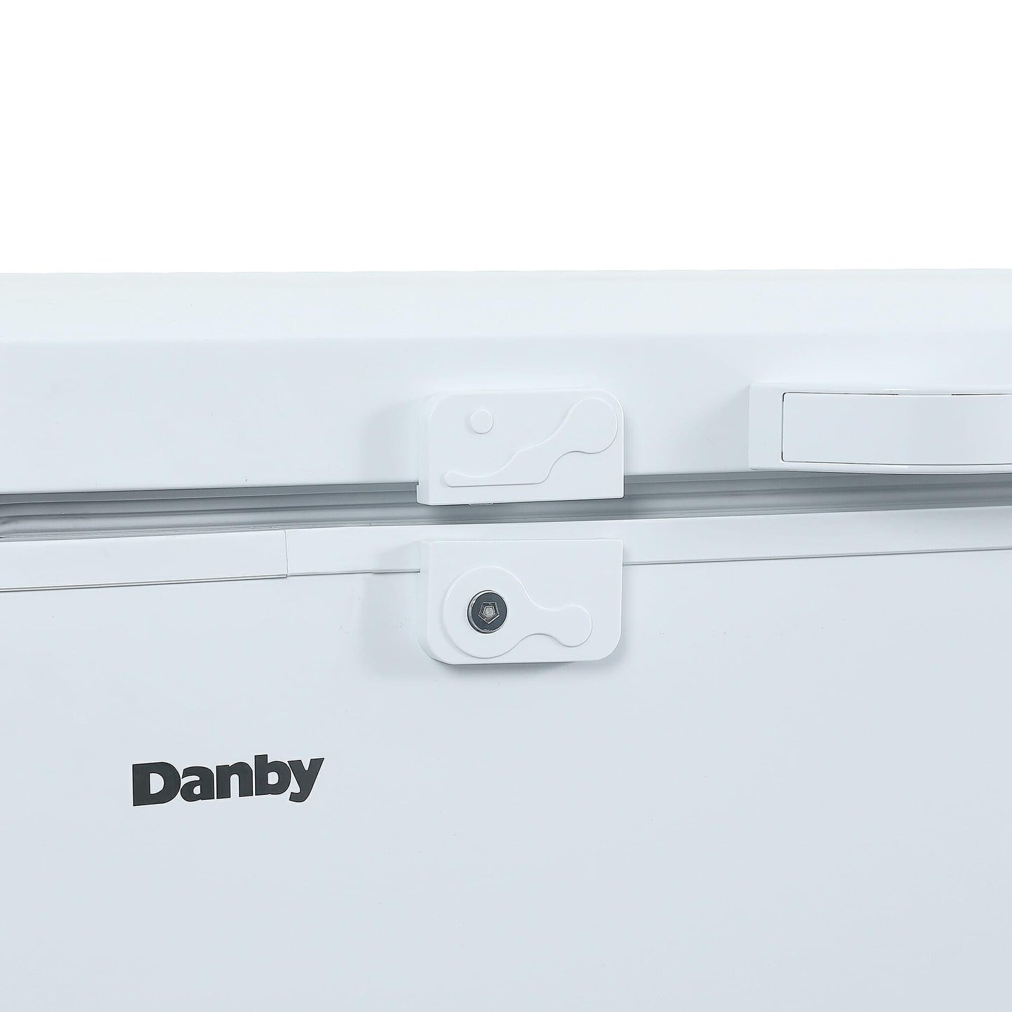 DCFM171A1WDB Danby 17.1 cu. ft. Chest Freezer 2 Door in White
