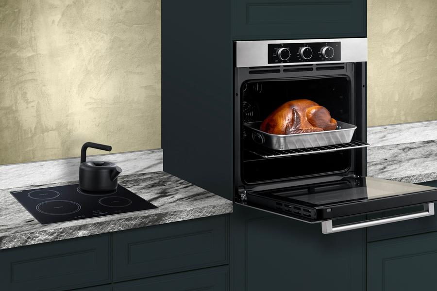 Summit SEW2401 24" Wide Electric Wall Oven