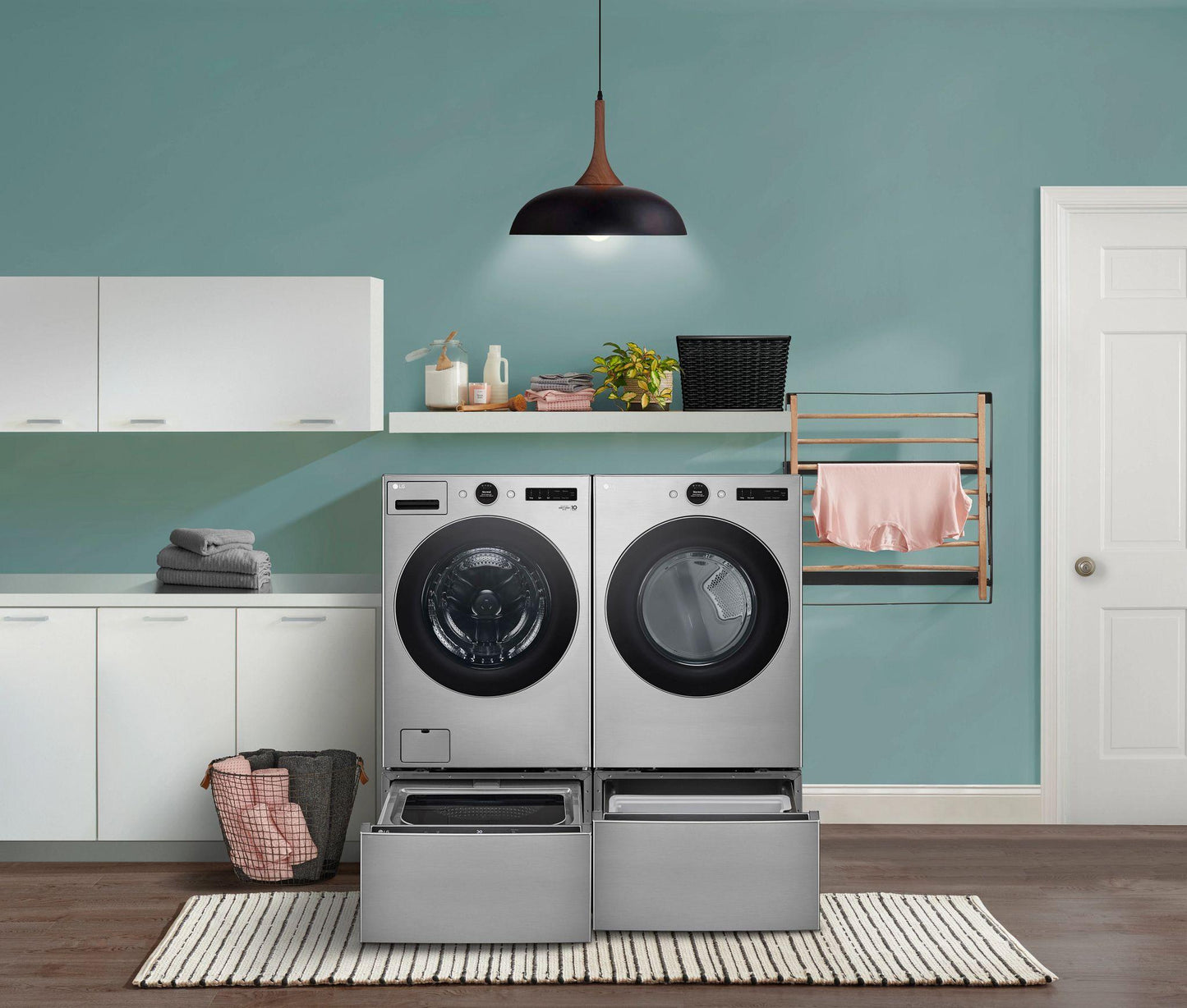 Lg WM5700HVA 4.5 cu. ft. Smart Front Load Washer with TurboWash® 360(degree), Built-In Intelligence and ezDispense®