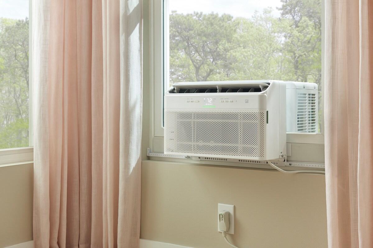 Frigidaire GHWQ125WD1 12,000 BTU U-Shape Window Room Air Conditioner with Inverter and Wi-Fi (Energy Star)