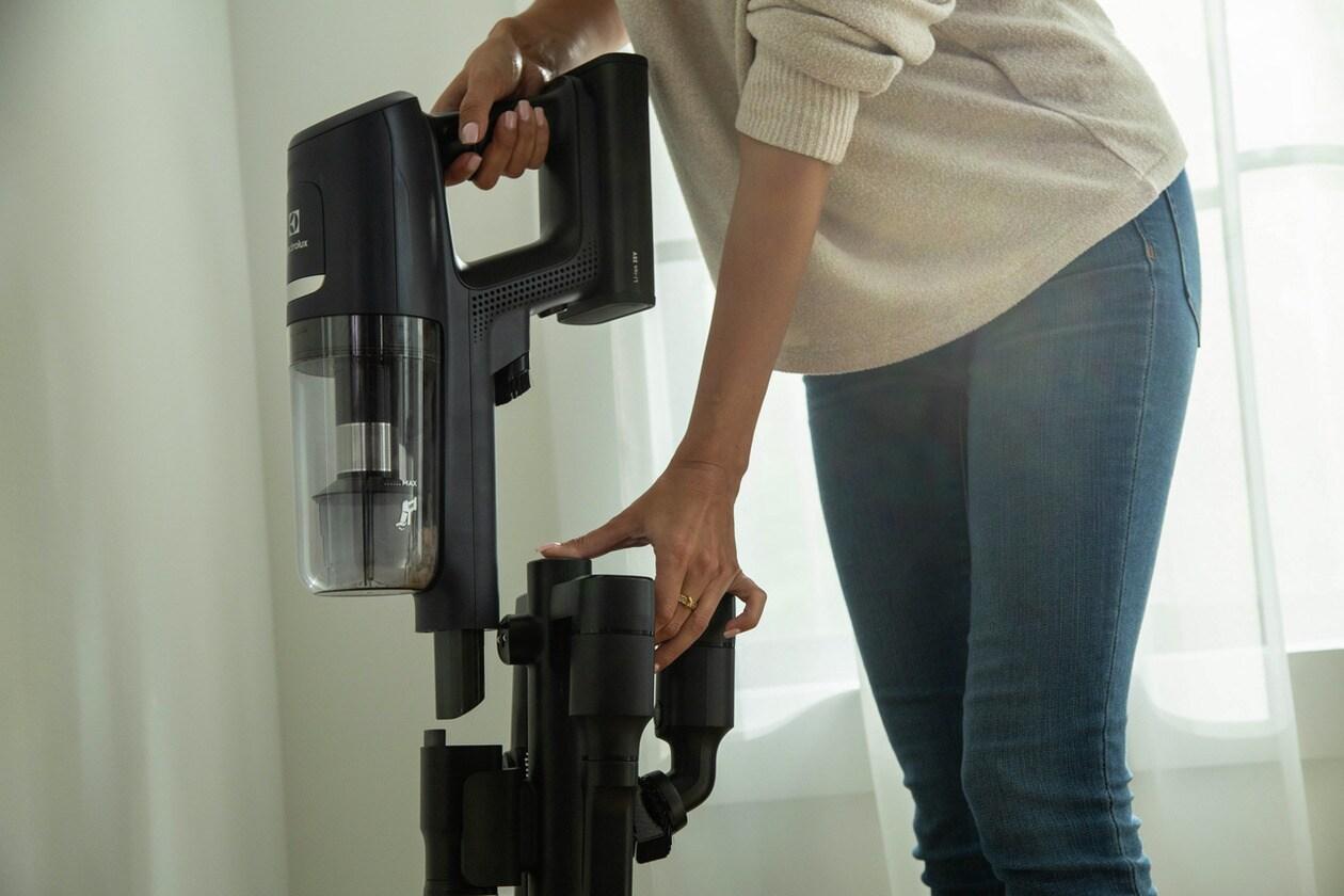 Electrolux EHVS85H3AD Ultimate800™ Hard Floor Vacuum