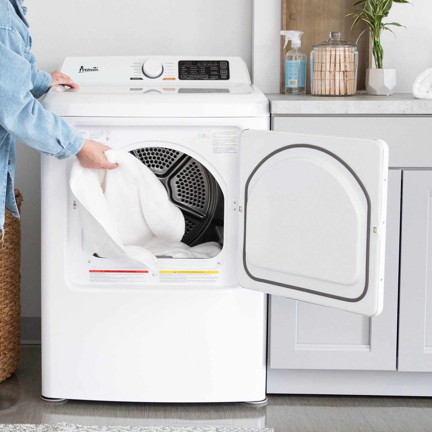 SGD70D0WG Avanti Front Load Gas Vented Clothes Dryer, 7.0 cu. ft. Capacity - White / 7.0 cu. ft.