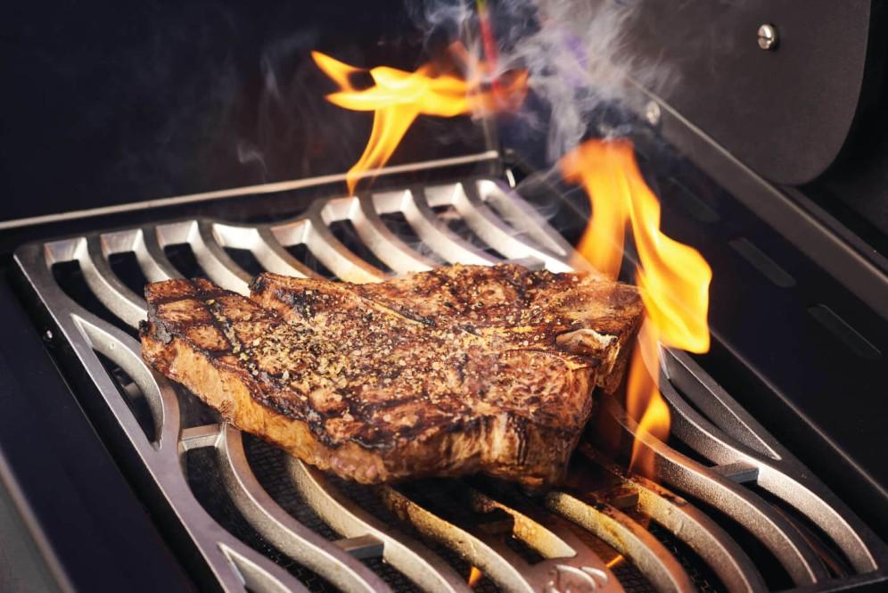 Napoleon Bbq P500RSIBNK3PHM Legacy Phantom Prestige 500 RSIB with Infrared Side and Rear Burner , Natural Gas, Satin Black