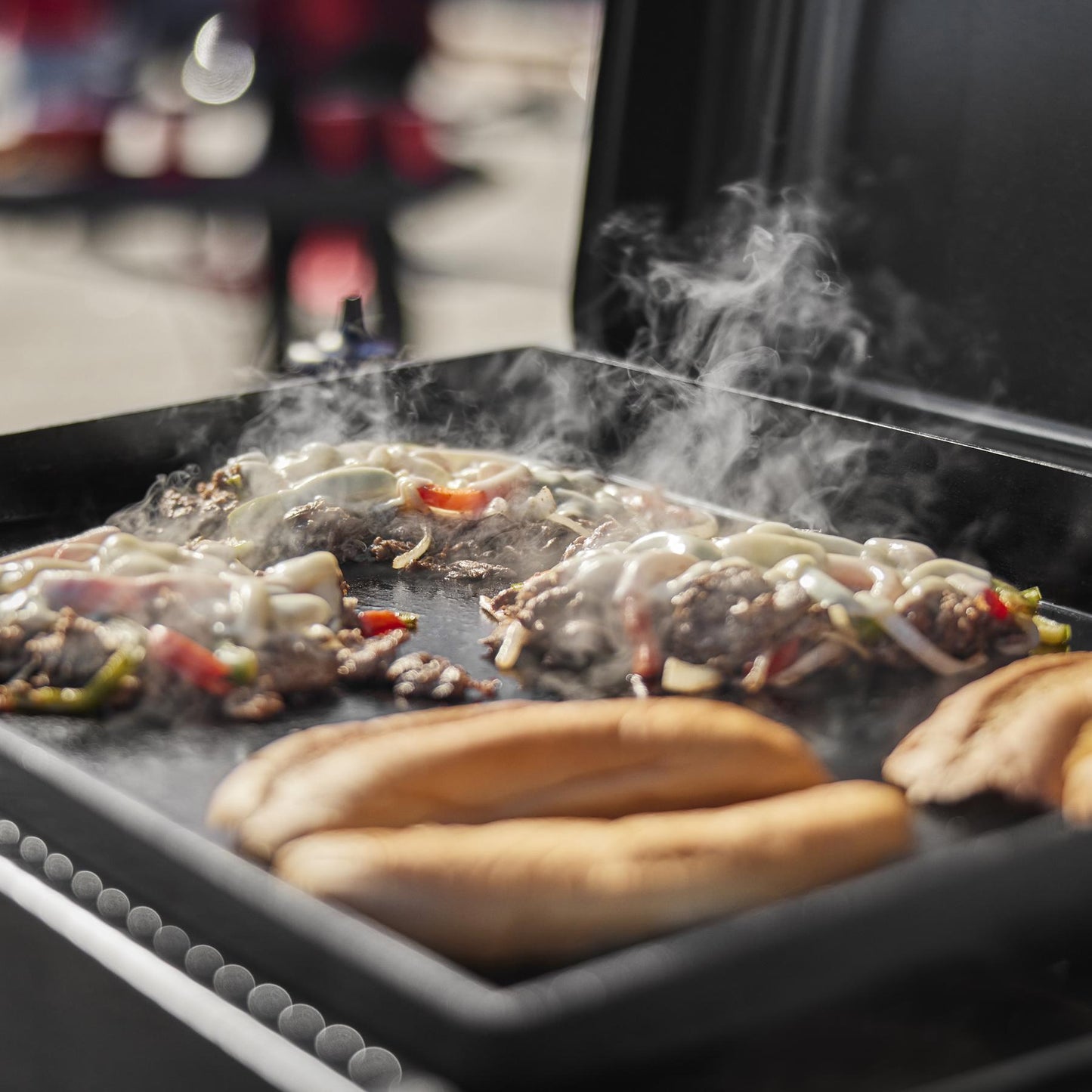 1500213 Weber Traveler® 22 Tabletop Griddle - Black