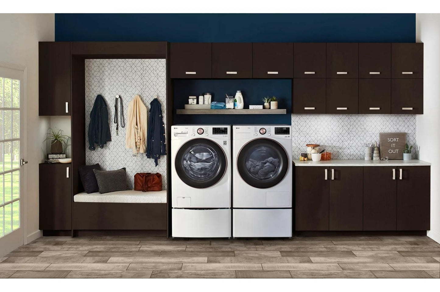 Lg DLHC4002W 7.8 cu. ft. Mega Capacity Smart Front Load Dryer with Dual Inverter HeatPump™ Technology and Inverter Direct Drive Motor System