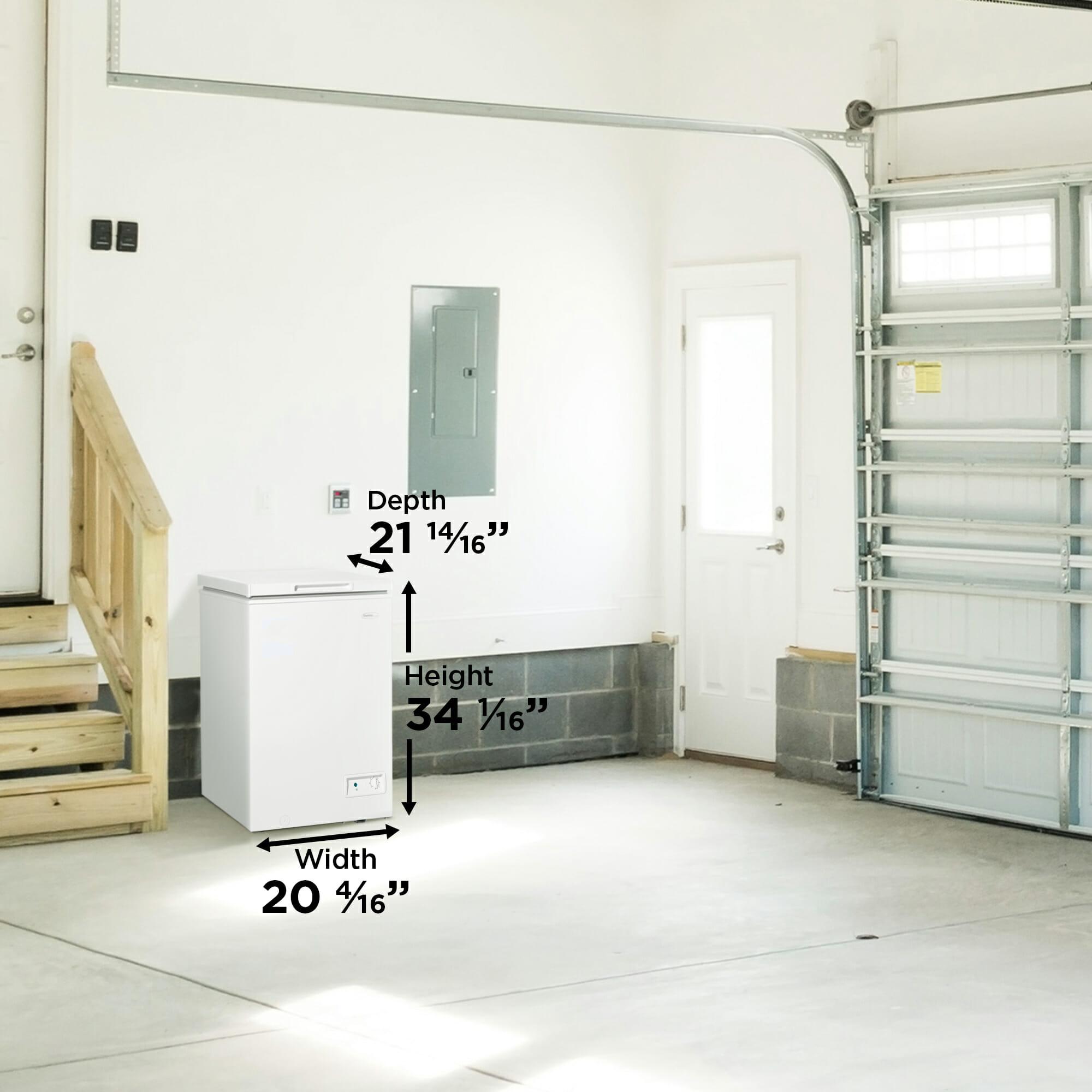 DCF035A6WM Danby 3.5 cu. ft. Square Model Chest Freezer in White