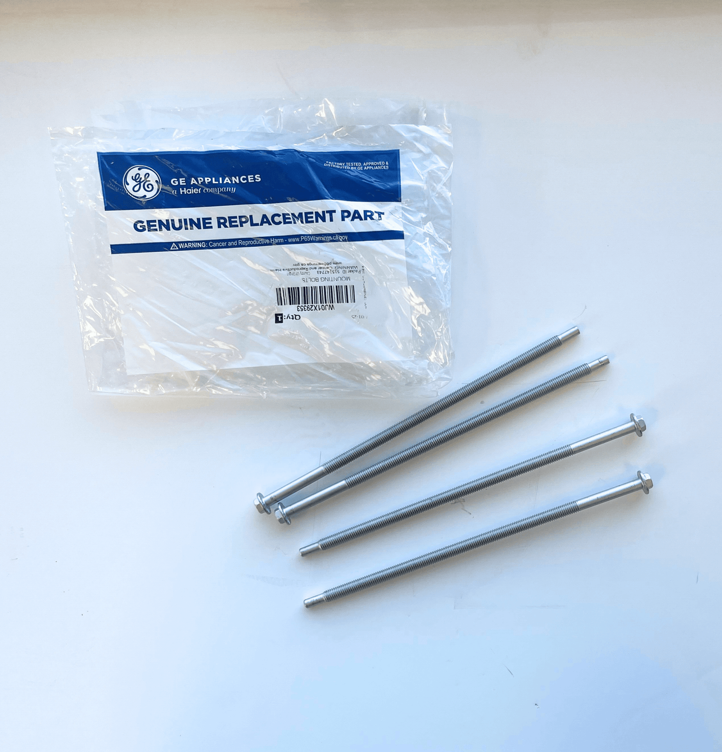 RPLMB4T GE Profile™ Mounting Bolt Tiny, 2.5", 4x per bag
