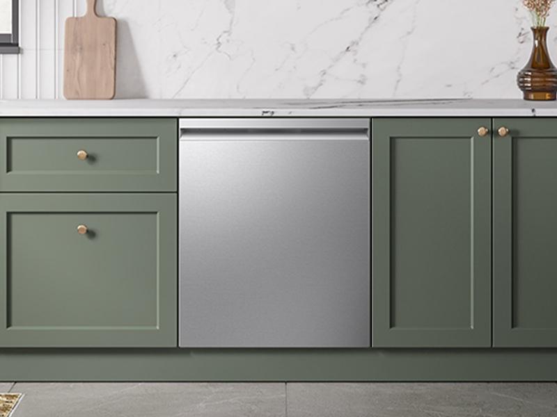 Samsung DW90F89T0USR 38 dBA Bespoke Smart Dishwasher with 3rd Rack Washing System in Fingerprint Resistant Stainless Steel