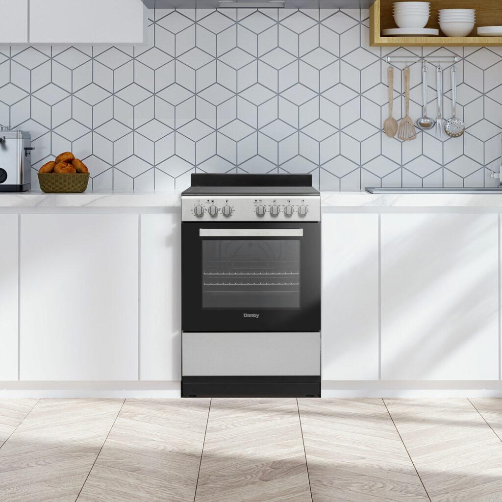 DER24V1BSS Danby 24" Wide Electric Range in Stainless Steel