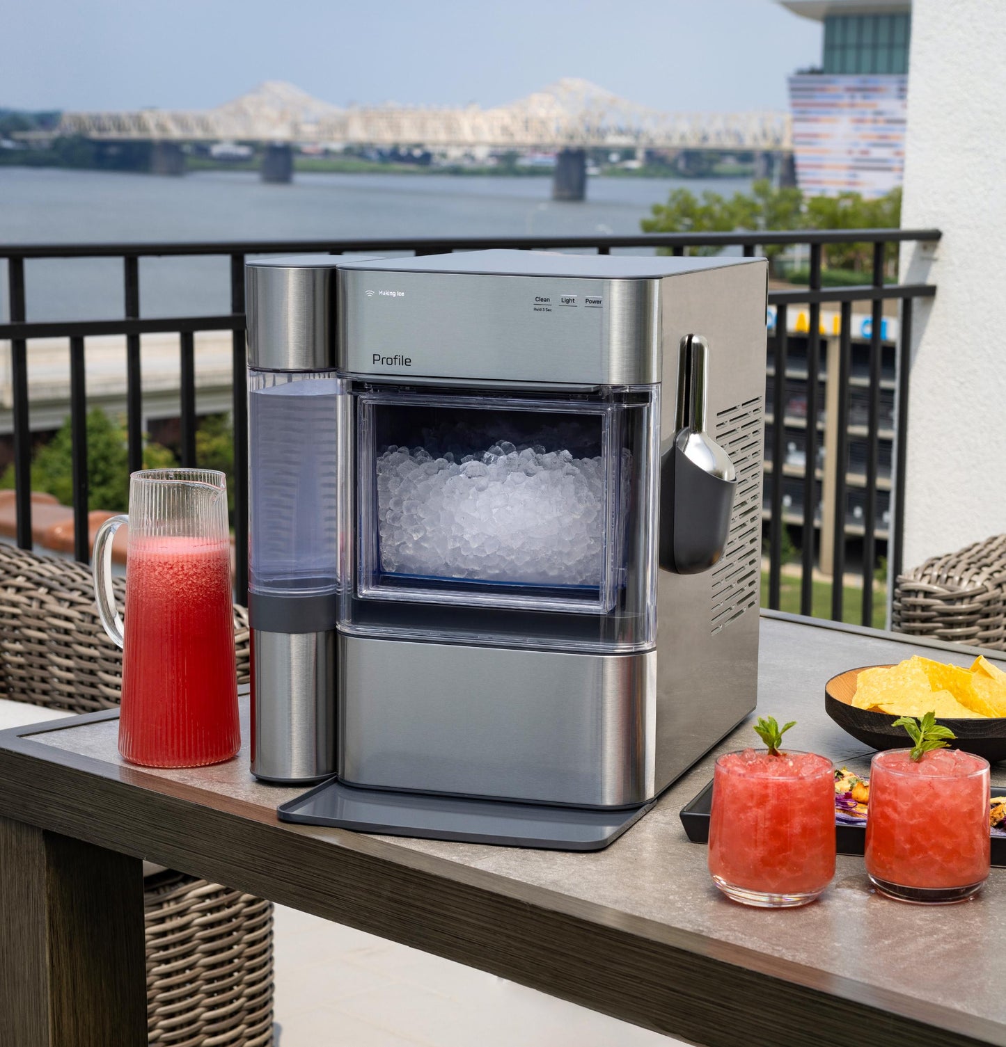 XPIO13SWSS GE Profile™ Opal™ 2.0 Ultra Nugget Ice Maker with Side Tank and Scale Inhibiting Filter