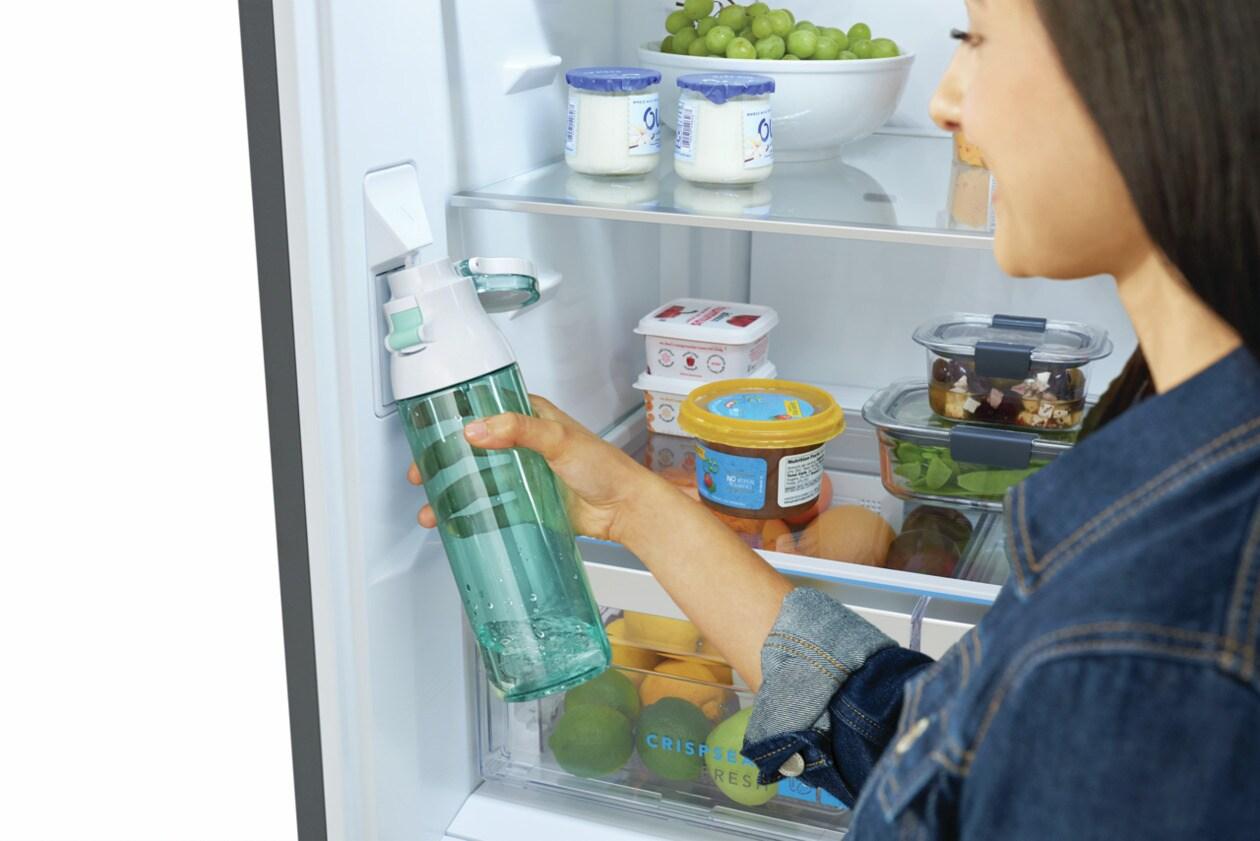 Frigidaire GRBN2012AF 20 Cu. Ft. Standard-Depth Bottom Freezer Refrigerator