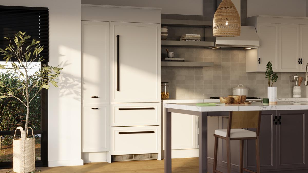 Liebherr HC1580G Fully Integrated Bottom Freezer Refrigerator