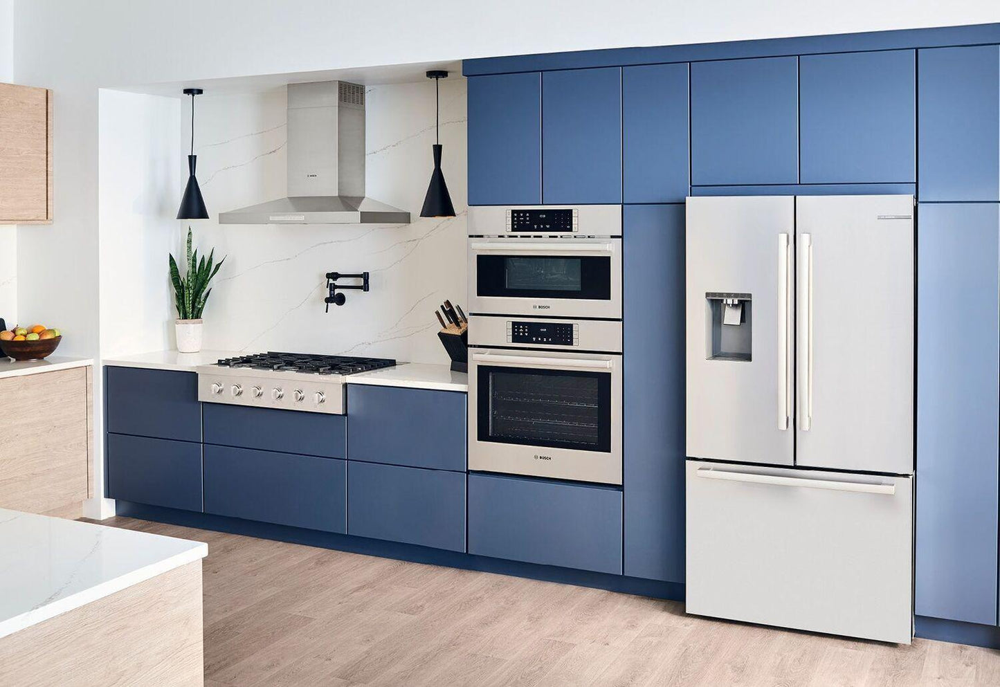 Bosch B36CD50SNS 500 Series French Door Bottom Mount Refrigerator 36" Stainless steel (with anti-fingerprint), Total No Frost