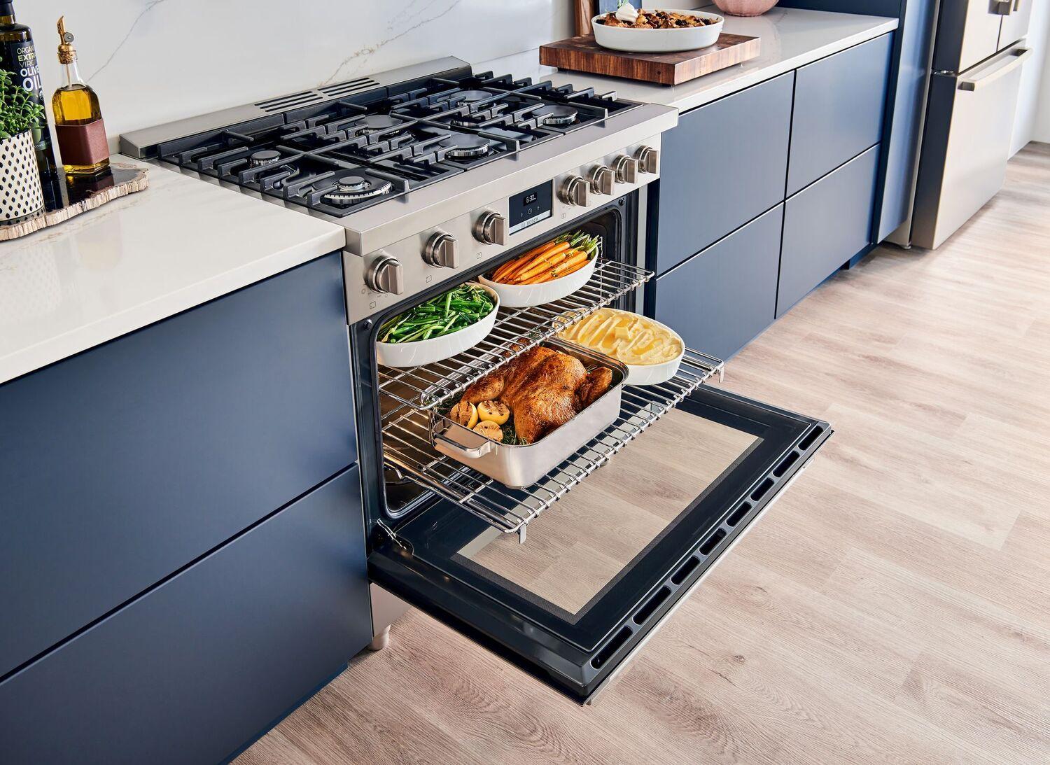Bosch HGS8655UC 800 Series Gas Freestanding Range 36" Stainless Steel
