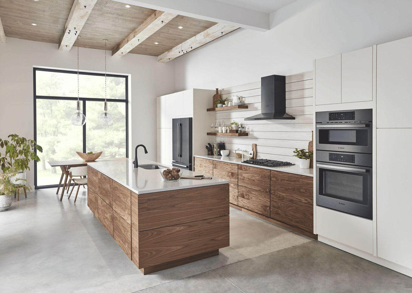 Bosch NGM8646UC 800 Series Gas Cooktop 36" Black