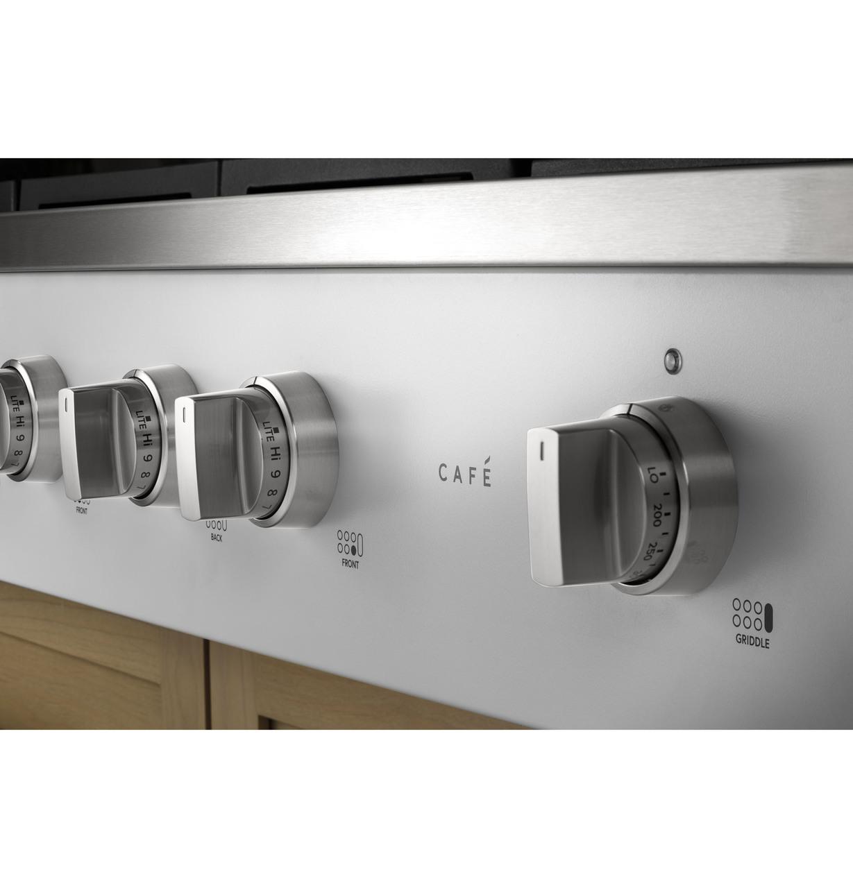 Cafe CGU486P4TW2 CAF(EBACK)™ 48" Commercial-Style Gas Rangetop with 6 Burners and Integrated Griddle (Natural Gas)