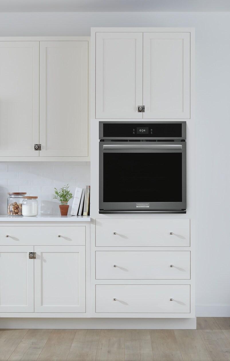 Frigidaire GCWS2767AD 27" Single Electric Wall Oven with Total Convection