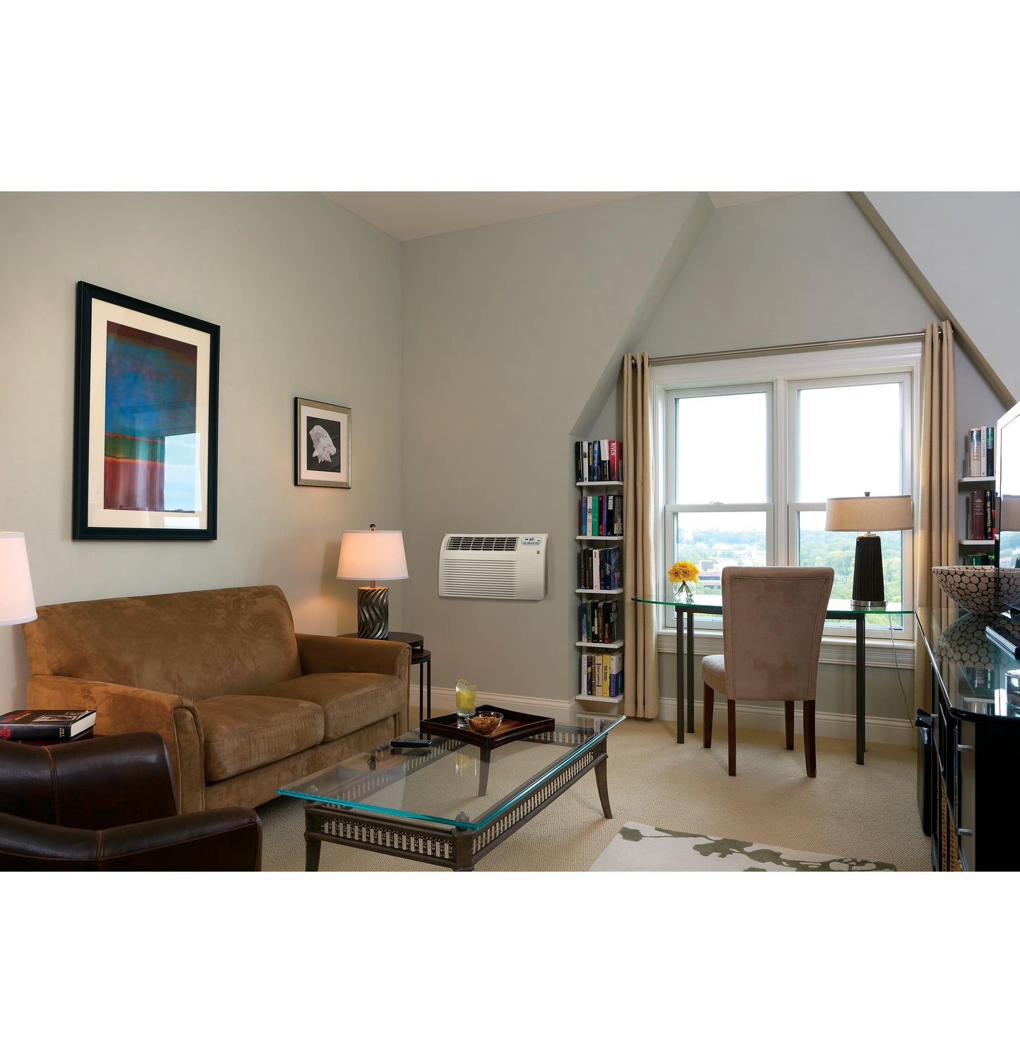 AJEQ10DCF GE® 230/208 Volt Built-In Heat/Cool Room Air Conditioner
