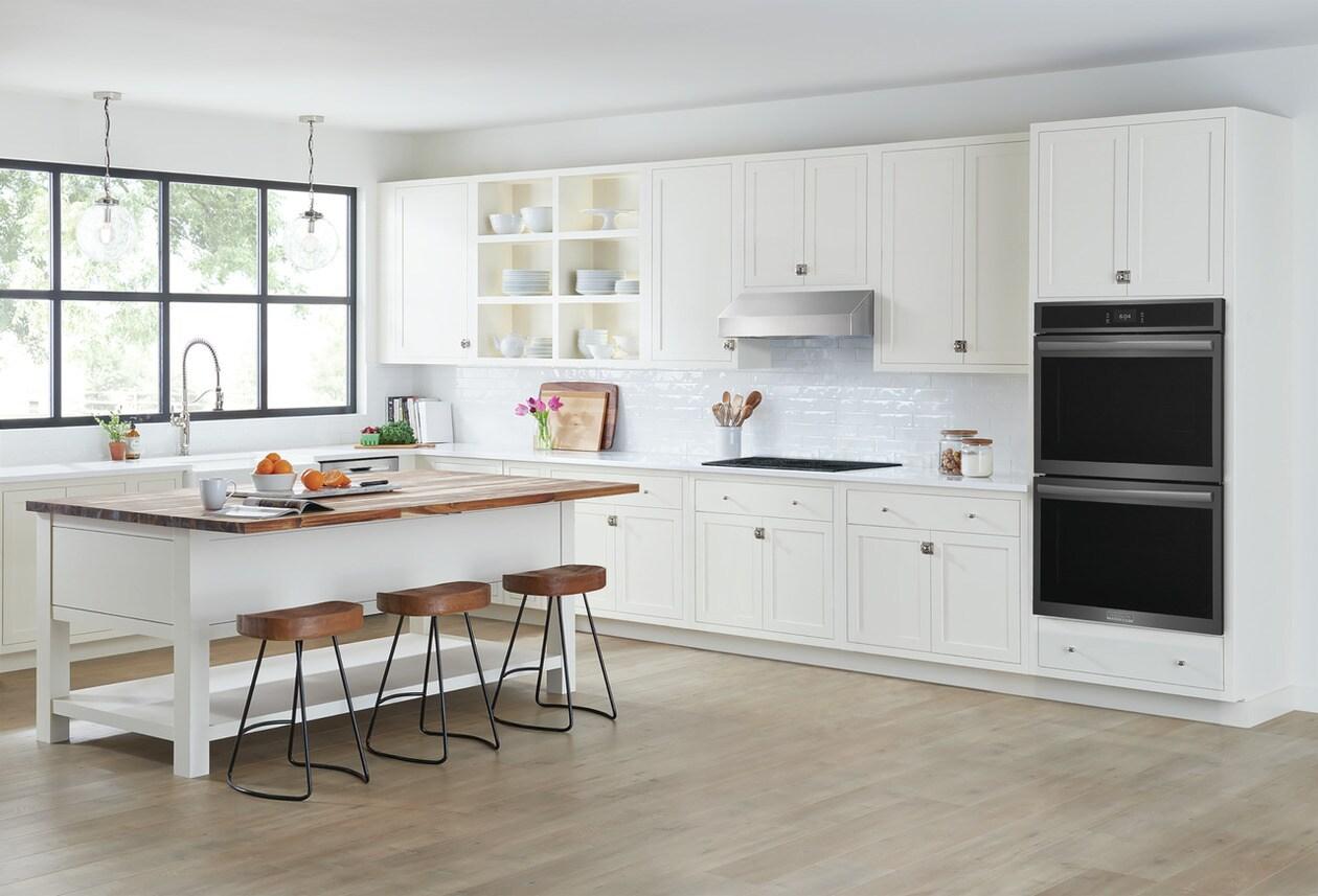 Frigidaire GCWD3067AD 30" Double Electric Wall Oven with Total Convection