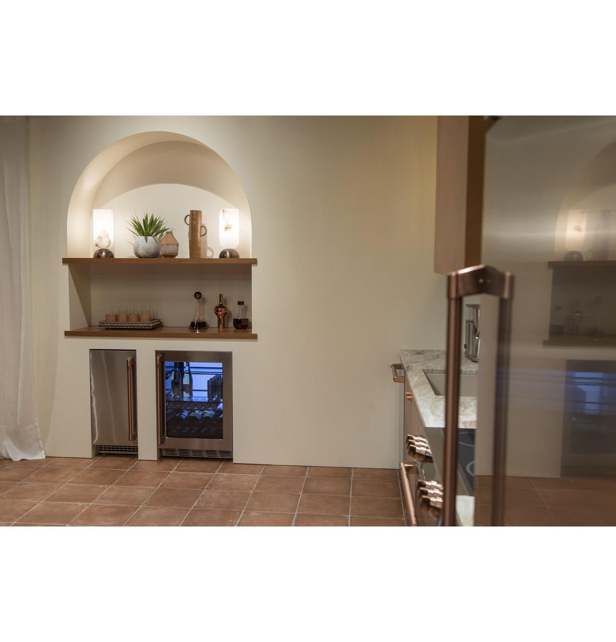 Cafe CCP06BP2PS1 CAF(EBACK)™ ENERGY STAR® Beverage Center