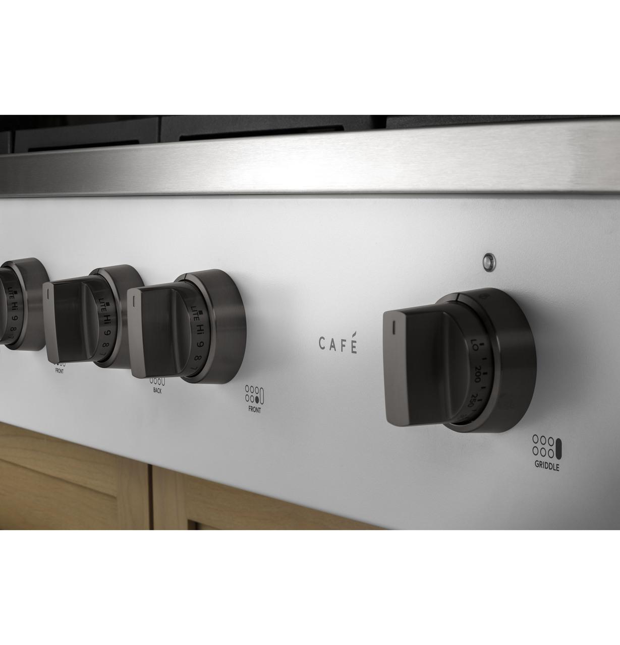 Cafe CGU486P4TW2 CAF(EBACK)™ 48" Commercial-Style Gas Rangetop with 6 Burners and Integrated Griddle (Natural Gas)