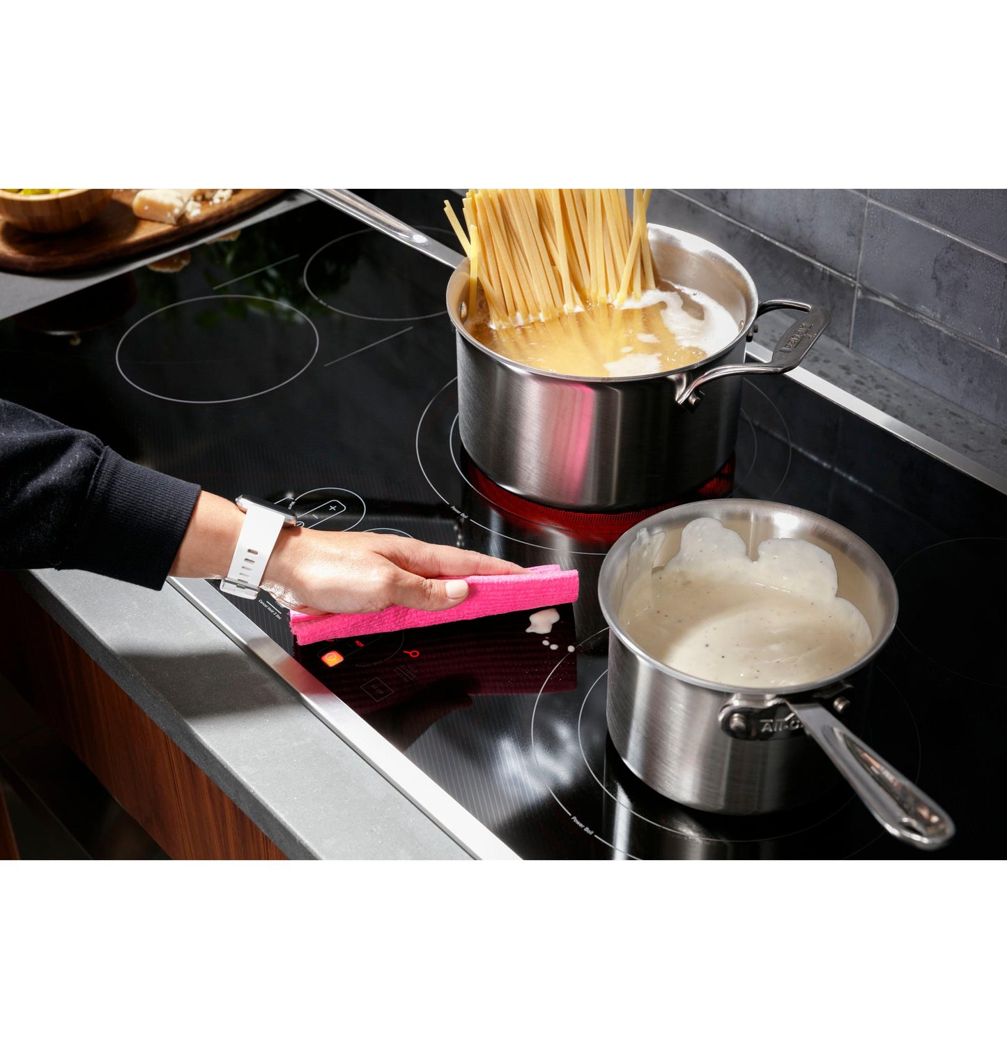 PEP9036STSS GE Profile™ 36" Built-In Touch Control Cooktop
