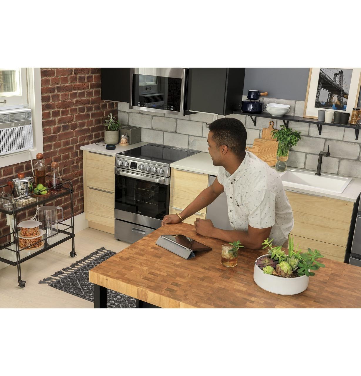 QAS740RMSS Haier ENERGY STAR® 24" 2.9 Cu. Ft. Electric Range