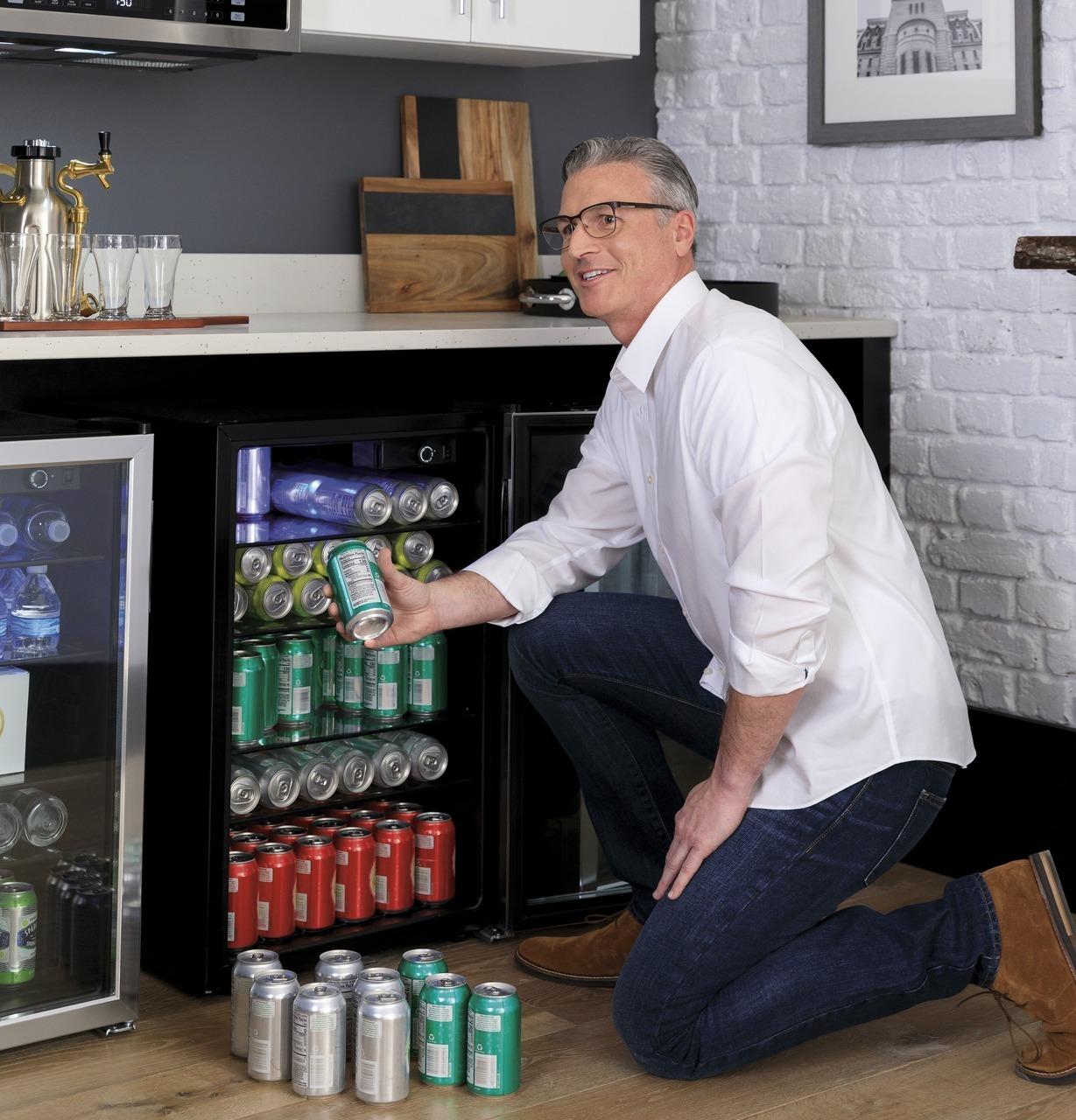 Haier HEBF100BXS 150-Can Beverage Center