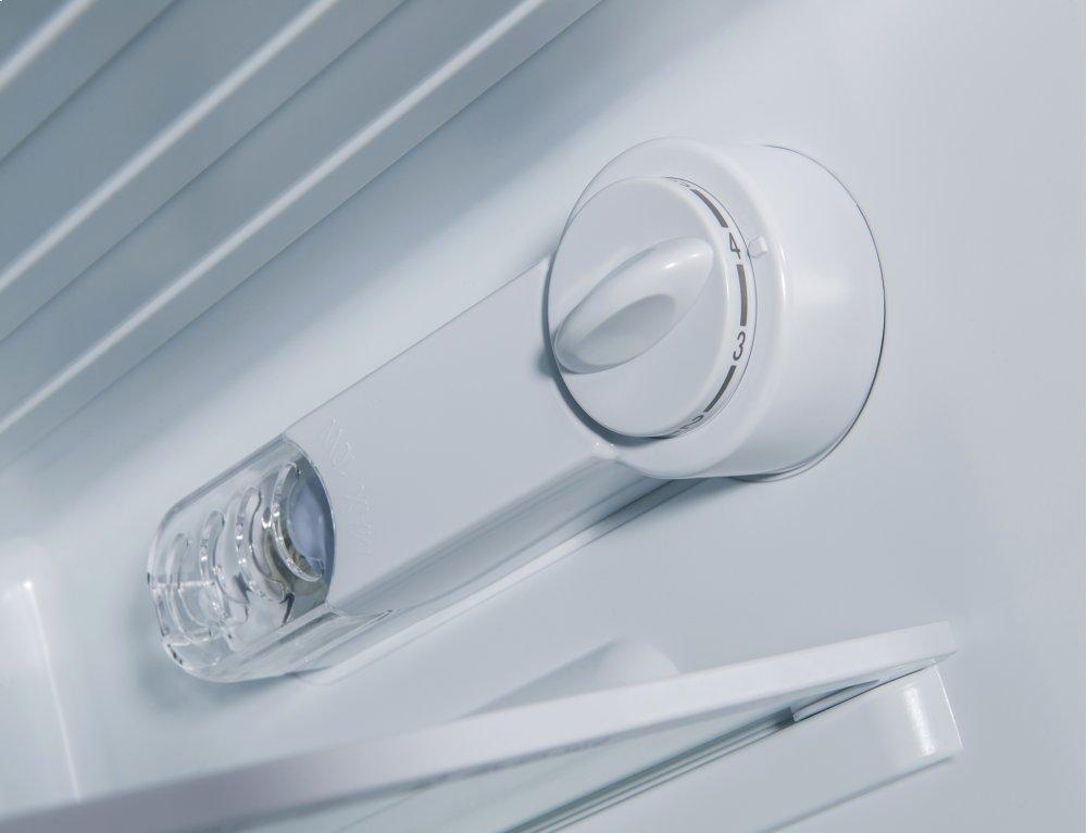 Amana AMAR31TS1E Dual Door Mini Refrigerator