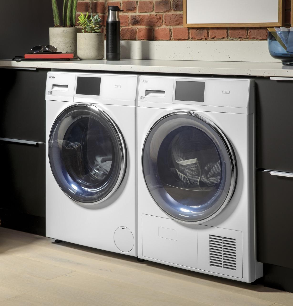 Haier ENERGY STAR® 2.4 Cu. Ft. Smart Frontload Washer