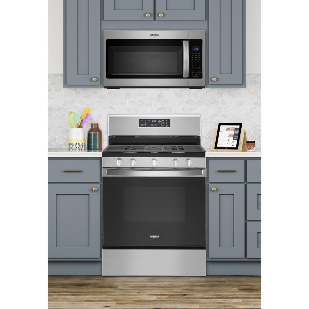 Whirlpool 5.0 cu. ft. Gas Range with Center Oval Burner