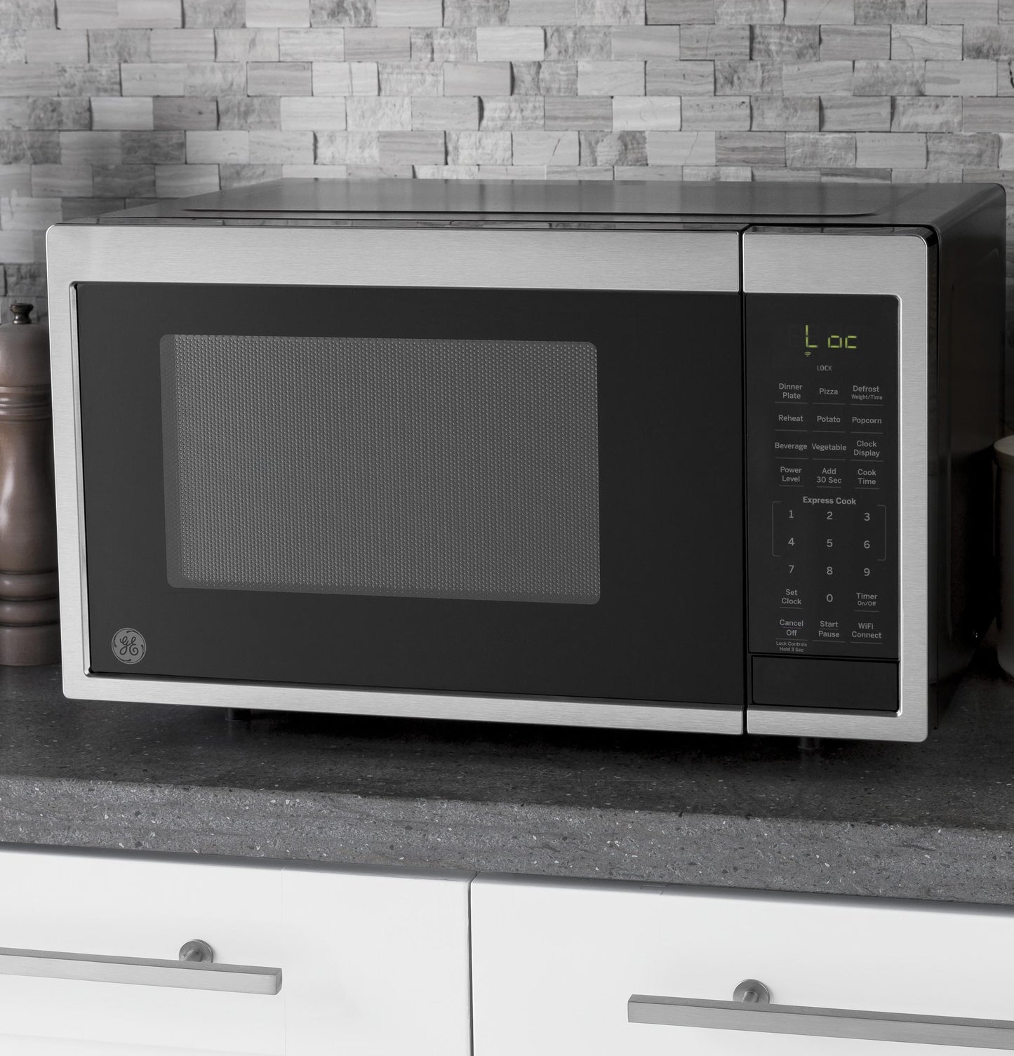 JES1097SMSS GE® 0.9 Cu. Ft. Capacity Smart Countertop Microwave Oven with Scan-To-Cook Technology