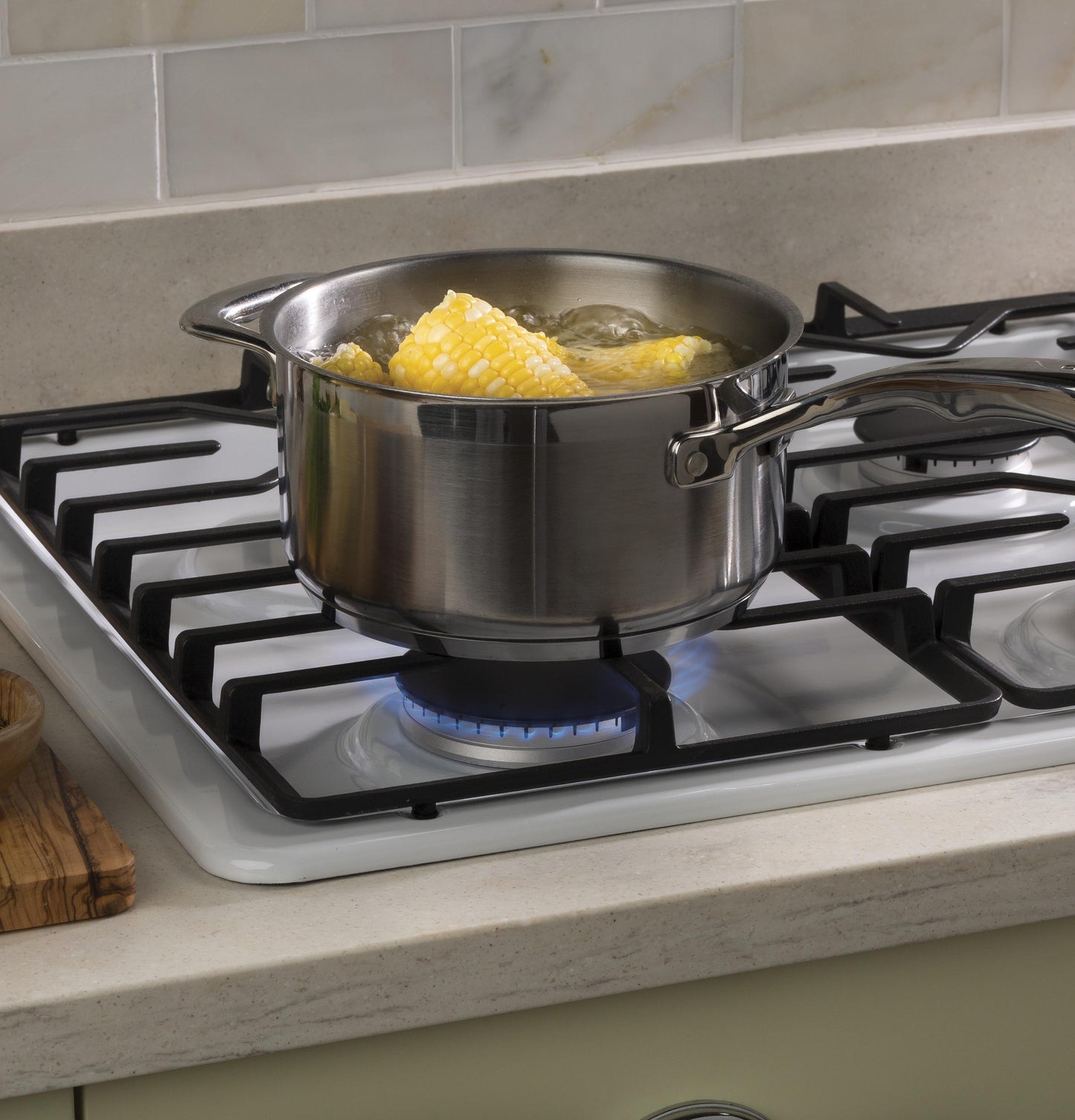 JGP3030DLWW GE® 30" Built-In Gas Cooktop with Dishwasher-Safe Grates