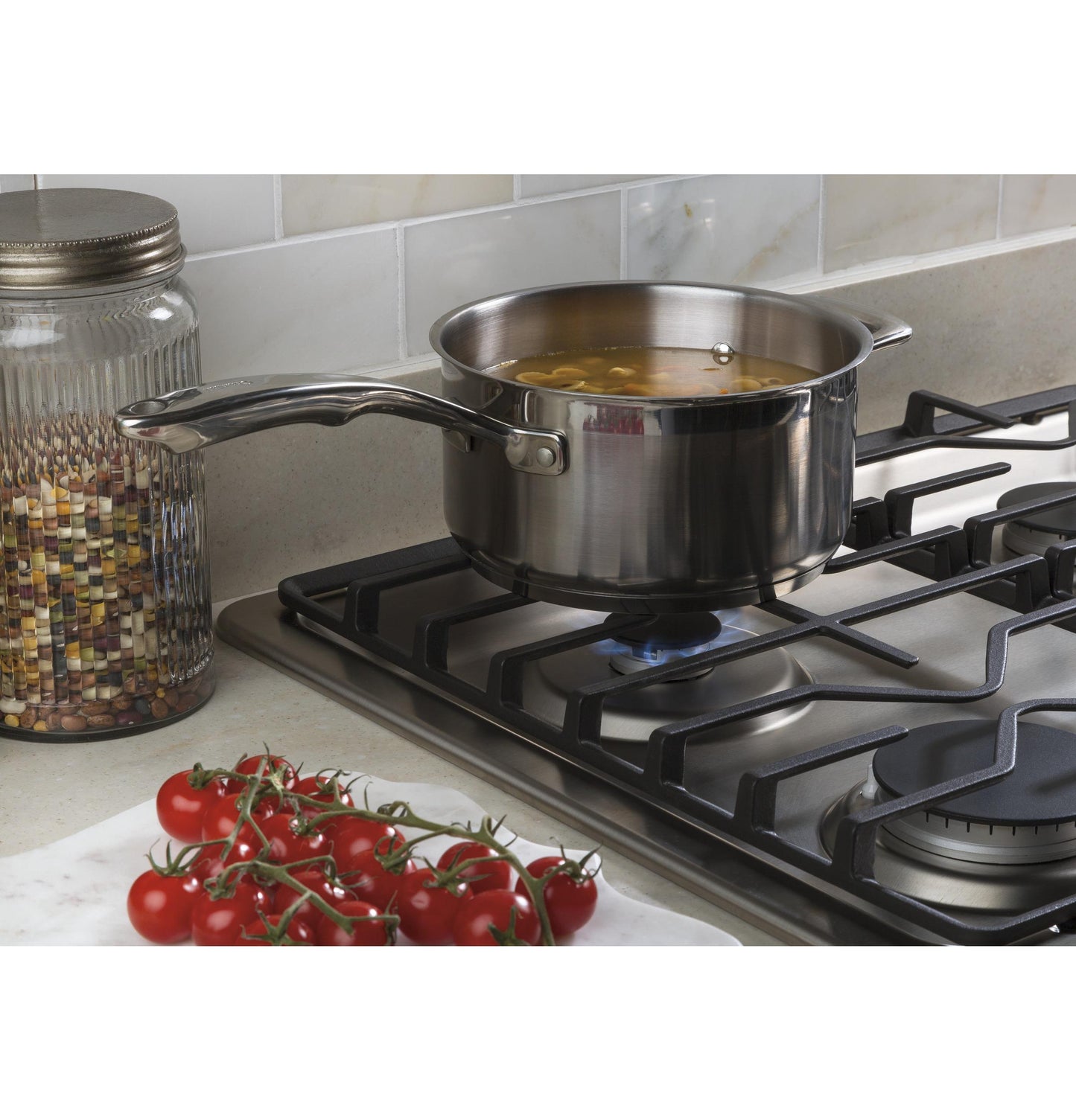 JGP3030SLSS GE® 30" Built-In Gas Cooktop with Dishwasher-Safe Grates