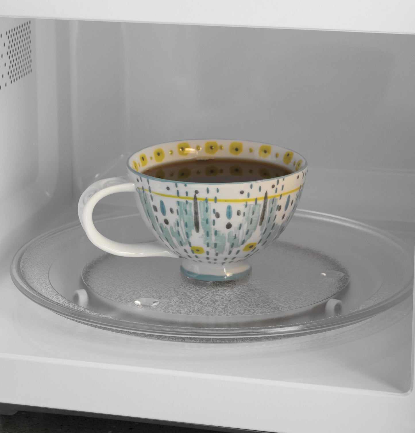 GE® 0.9 Cu. Ft. Capacity Countertop Microwave Oven