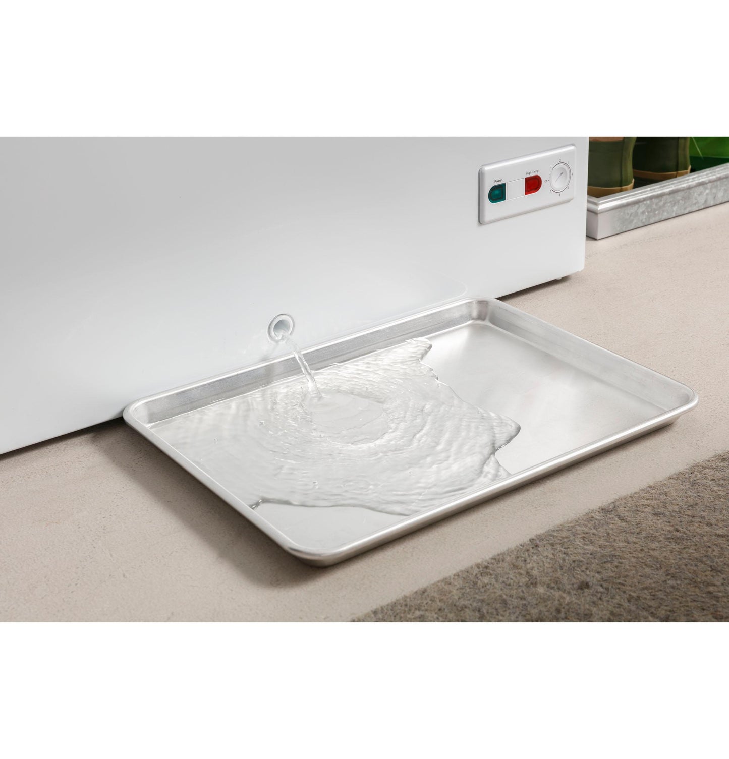 FCM9SRWW GE 8.8 Cu. Ft. Manual Defrost Chest Freezer