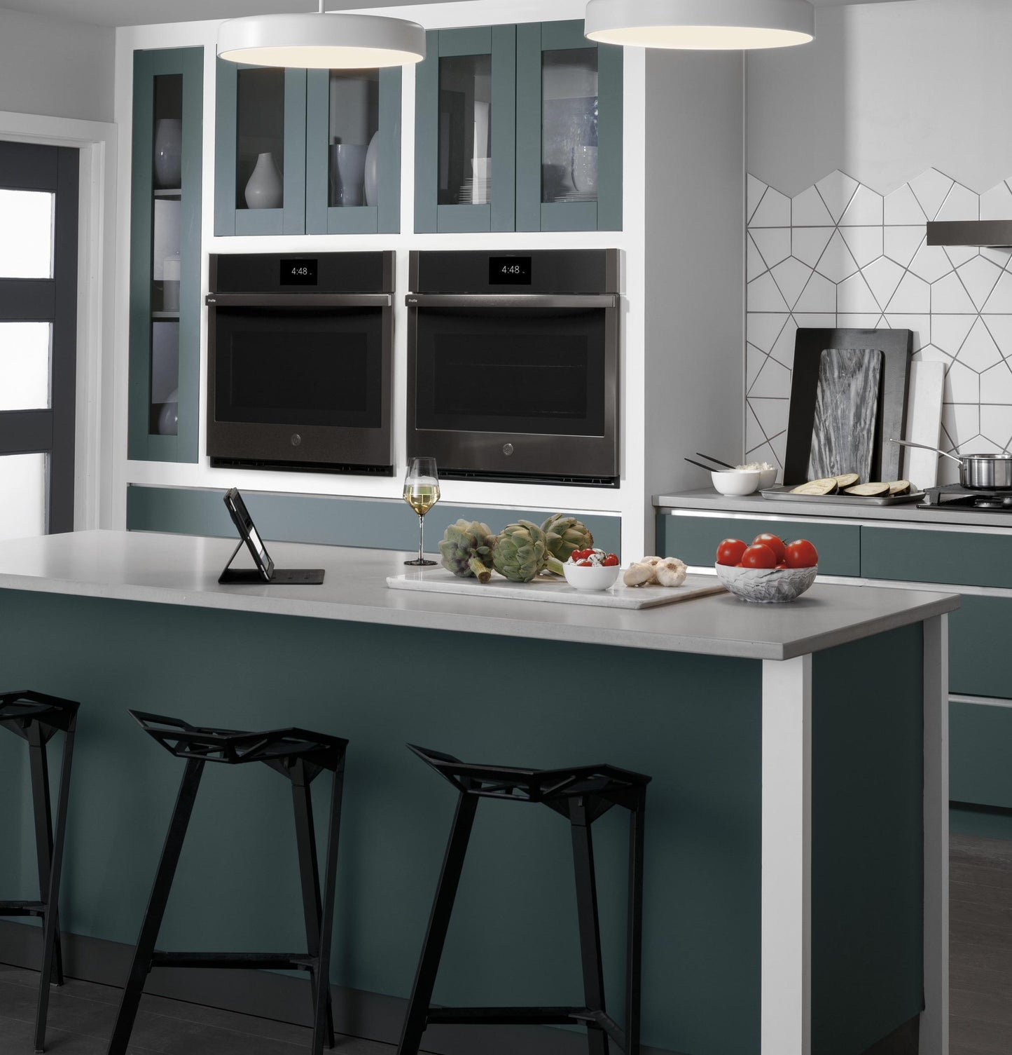 PTS7000BNTS GE Profile™ 30" Smart Built-In Convection Single Wall Oven with No Preheat Air Fry and Precision Cooking
