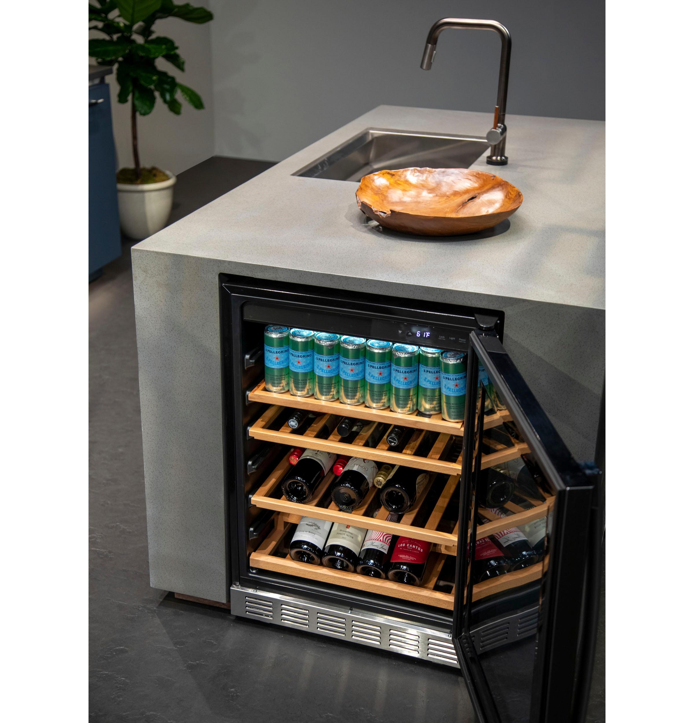 PVS06BSPSS GE Profile™ 155-Can or 52-Bottle Beverage Center