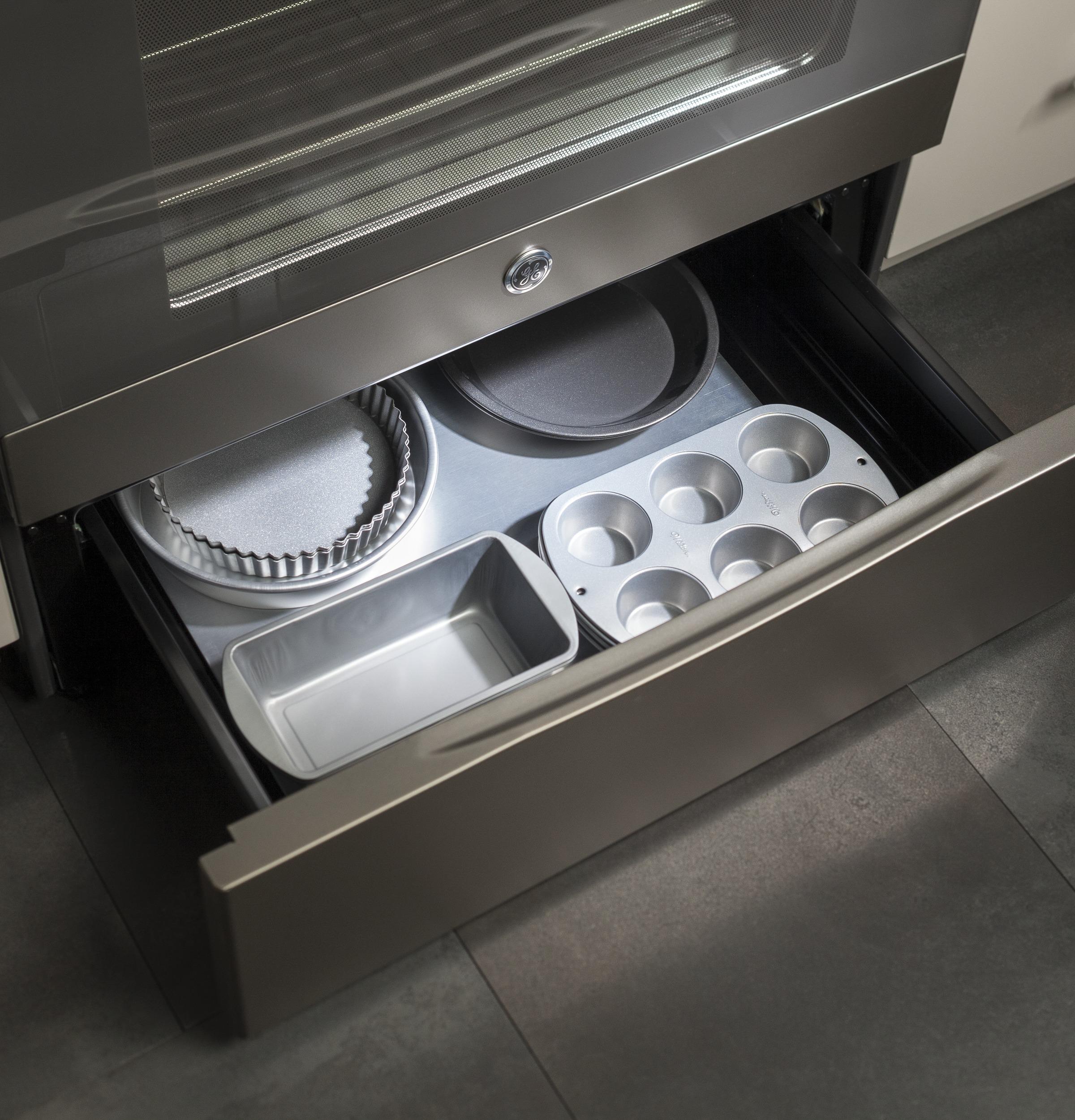 JB645EKES GE® 30" Free-Standing Electric Range