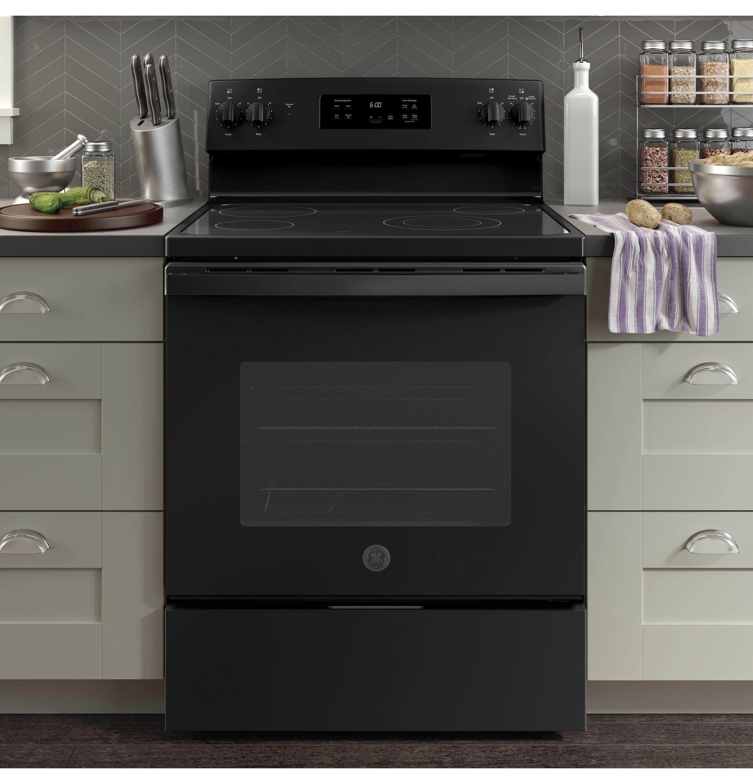 JBS60DKBB GE® 30" Free-Standing Electric Range