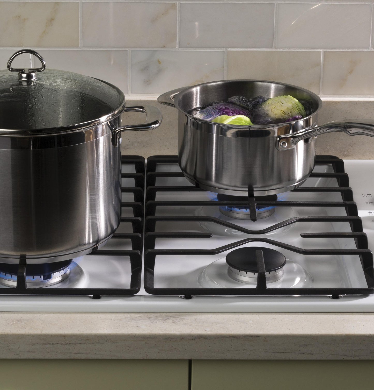 JGP3030DLWW GE® 30" Built-In Gas Cooktop with Dishwasher-Safe Grates